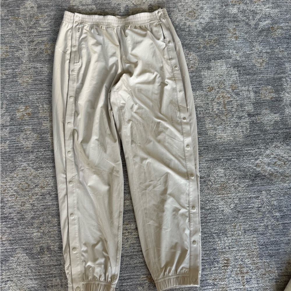 lululemon athletica women’s Tear-Away Mid-Rise Track Pant